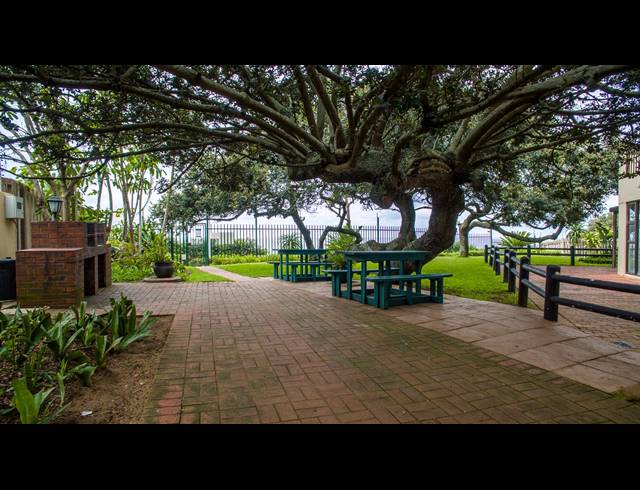 2 BEDROOM APARTMENT FOR SALE IN UMHLANGA CENTRAL